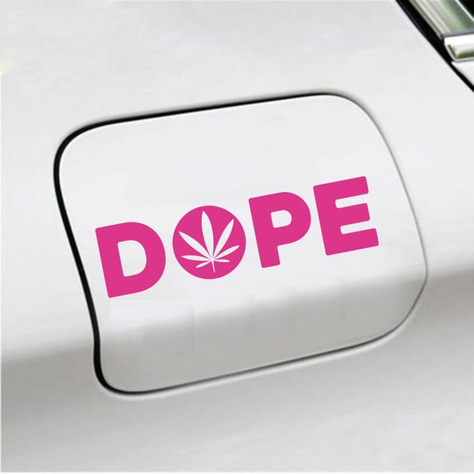 Bumpersticker - Dope - 4,5 X 17 - Roze