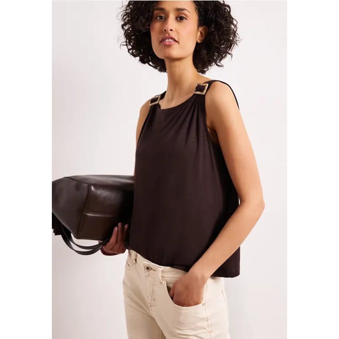 Top met ronde hals en schouderdetails