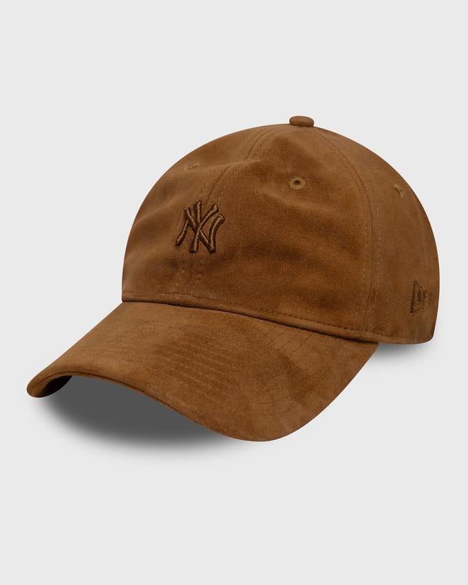 IMG MLB SUEDE 9TWENTY NEW YORK YANKEES