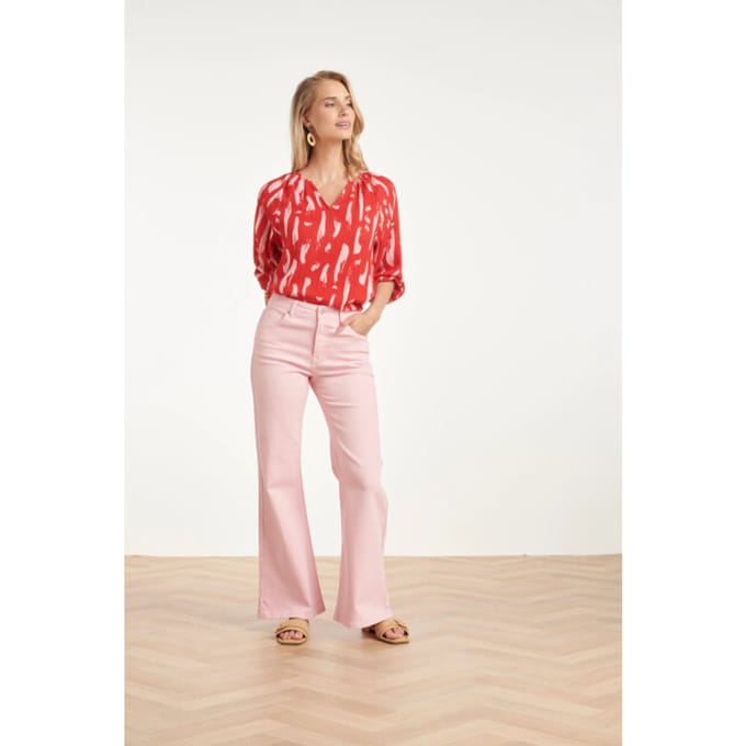 Smashed Lemon Top met abstracte streep print in rood met roze |