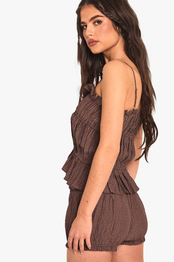 boohoo Dames Getextureerde gestreepte ruffle-shorts | Chocolate | Maat: 16