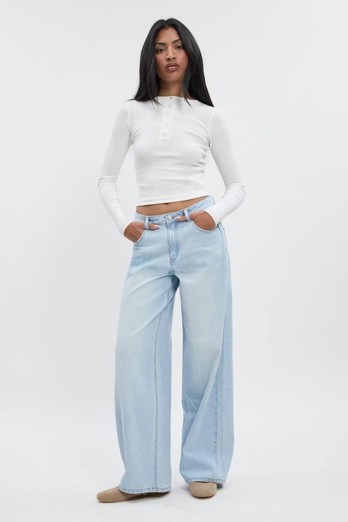 boohoo Dames Midden taille losse pasvorm skaterjean | Gebleekt | Maat: 38