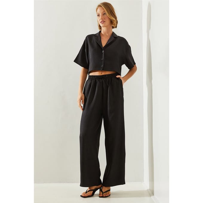 Geknoopte Crop Shirt en Wijd Pantalon Co-ord Set