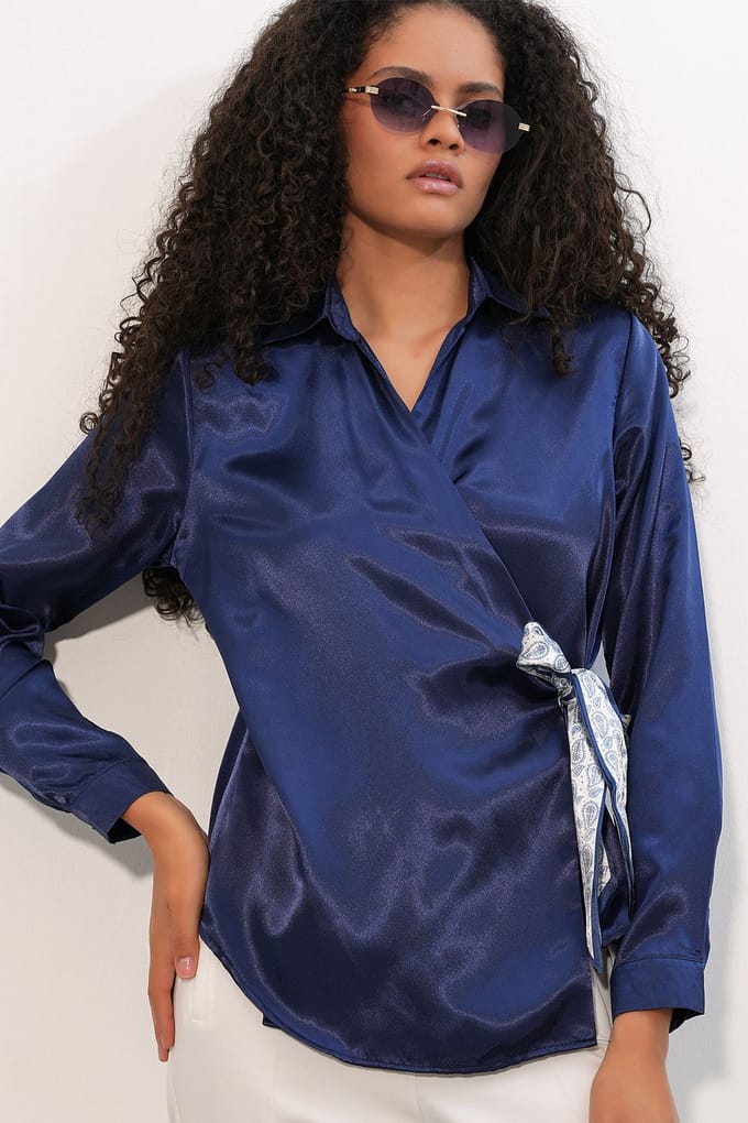 Dames Satin Strik-Voorkant Shirt