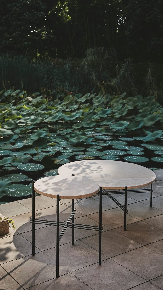 Gubi TS Outdoor Bijzettafel Ø40 cm - Classic Black, Neutral White