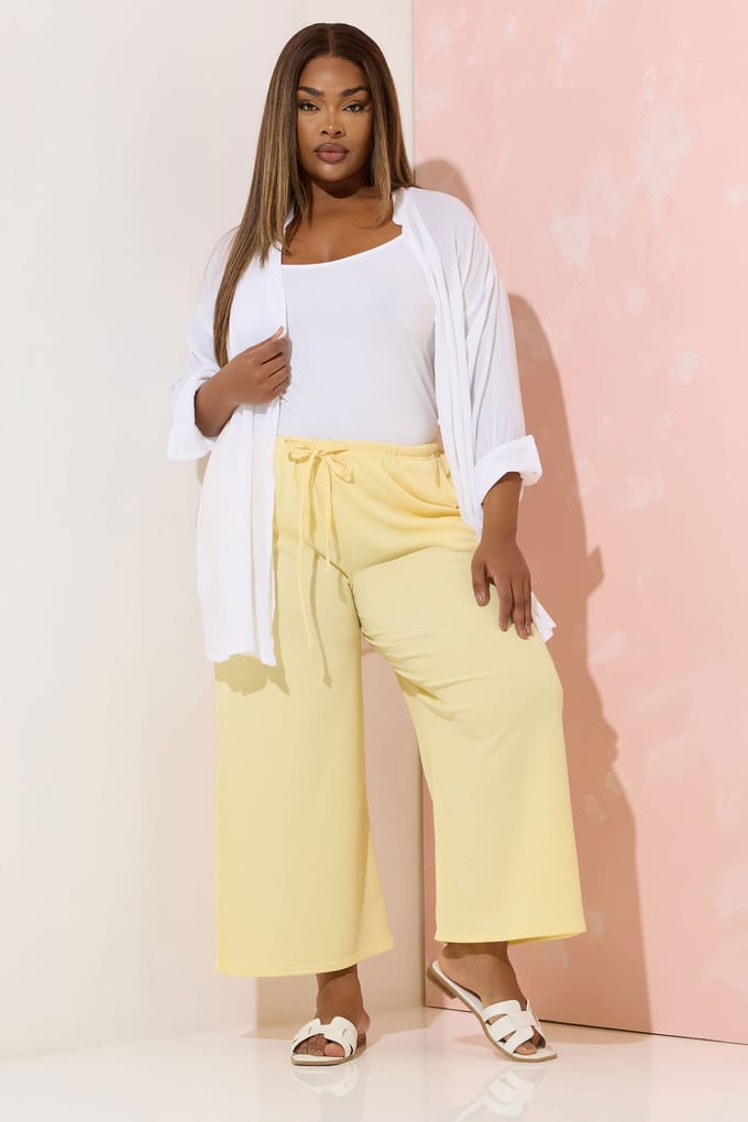 Yours Culottebroek Met Textuur In Botergeel Size 44