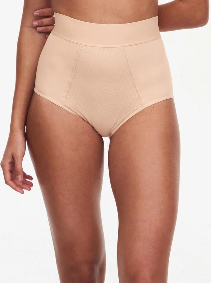 Chantelle – Smooth Lines – Tailleslip – C11N30 – Golden Beige – Maat 46