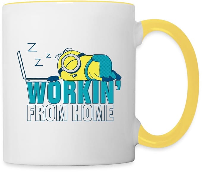 Minions Stuart Working From Home Mok Tweekleurig