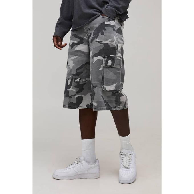 Gewassen Camo Plooiknie Longline Jorts | Black | Size 32