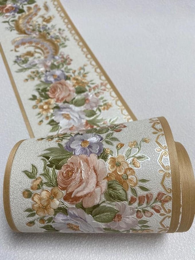 Klassiek metallic bloemen behangrand goud