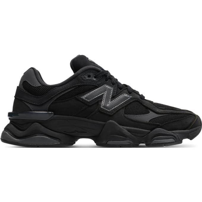 New Balance 9060 Sneakers Dames - Zwart - Maat 37 - Suède