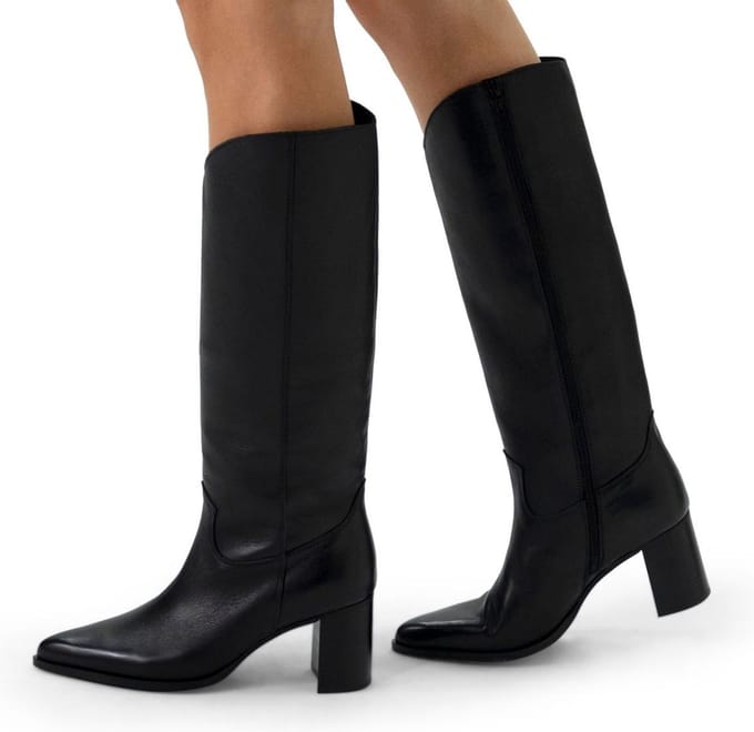 Manfield - Dames - Zwarte leren laarzen met hak - Maat 40
