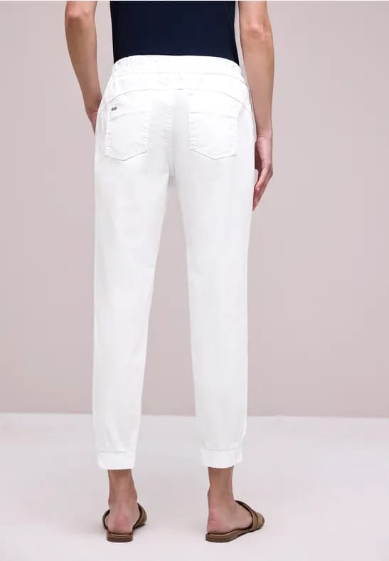 Slim legs broek in een lichtgewicht stof