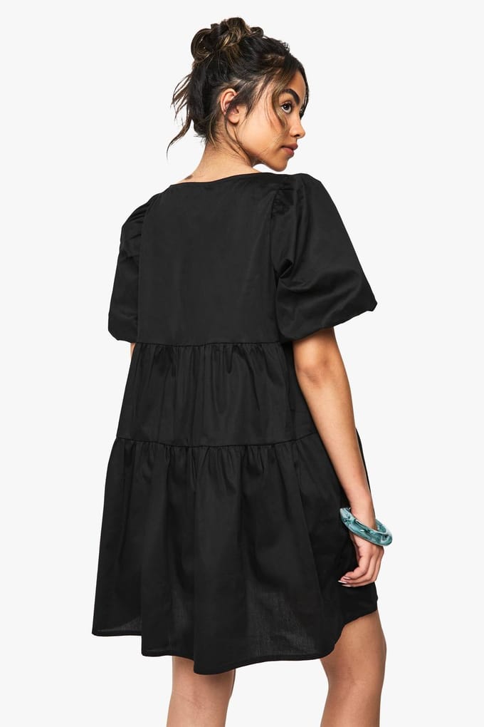 boohoo Dames Cotton Poplin Puff Sleeve Tiered Mini Dress | Black | Maat: 8