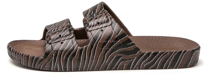 FREEDOM MOSES SLIPPERS ZEBRA CHOCO Meisje slippers / flipflops / badslipper - Bruin - 42/43 - (0630282988958)