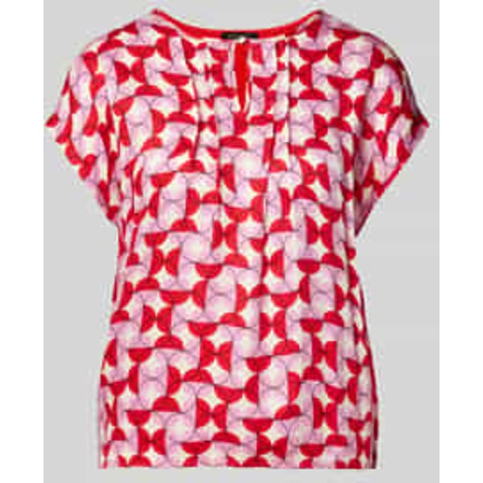 T-shirt van een viscosemix met druppelvormige hals