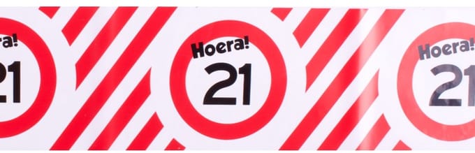 Afzetlint | rood en wit | lengte 10 meter | verjaardag 21 jaar