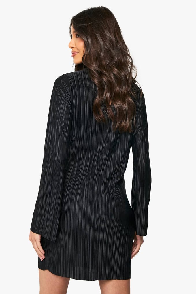 boohoo Dames Plisse Flared lange mouw mini-jurk | Zwart | Maat: 36