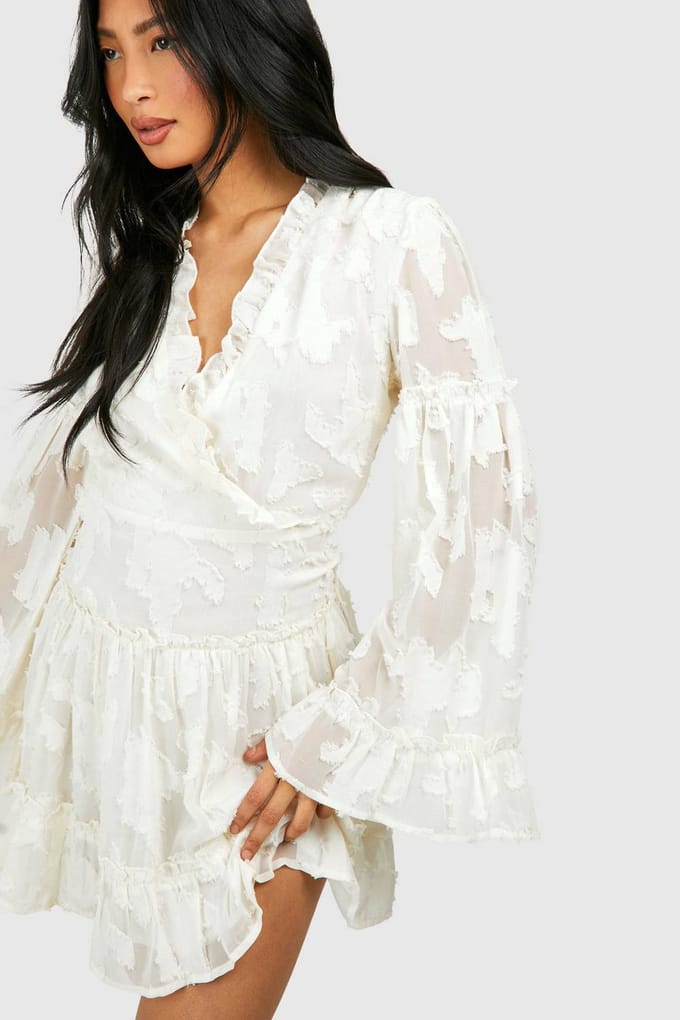 boohoo Dames Petite Burnout Frill Minijurk | Ivoor | Maat: 38