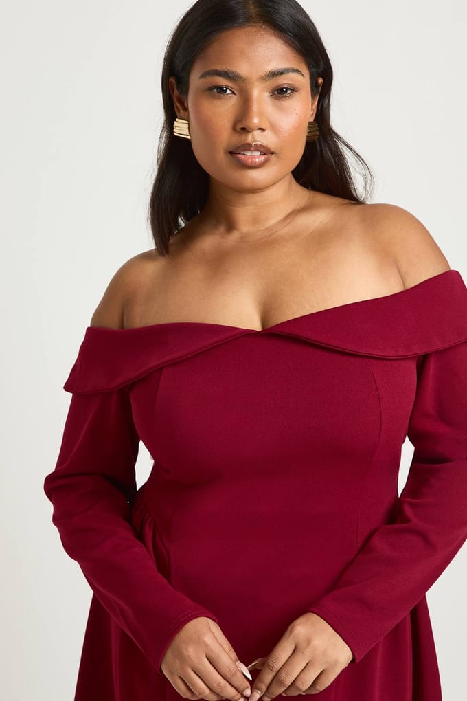 boohoo Dames Plus Bardot Wijde Rok Mini Jurk | Bordeaux Rood | Maat: 48