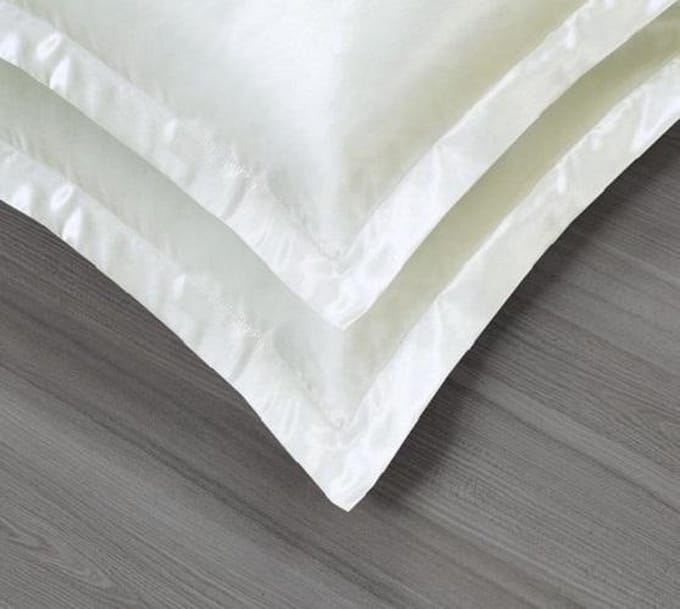 Beauty Silk - Kussenslopen - 60x70 - 2 stuks - Glans Satijn - Ecru