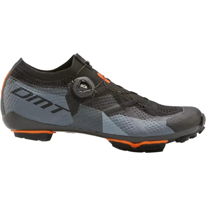 Schoenen DMT KM1