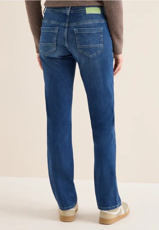 Straight Legs jeans