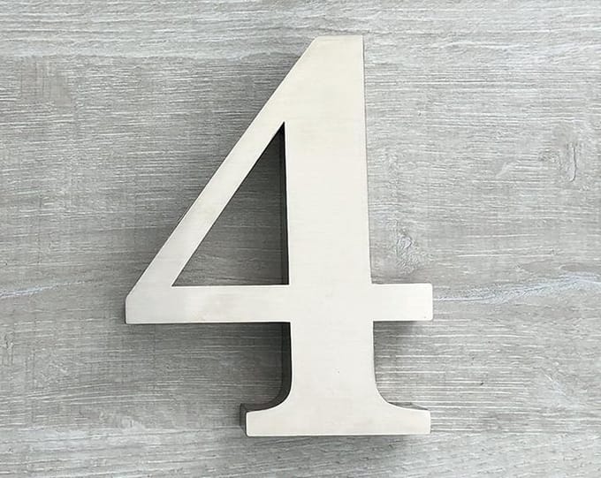 Huisnummer 4 RVS 3D - Hoogte 15 cm - Dikte 3 cm - Promessa-Design - Type 3D/15/RVS Roma.