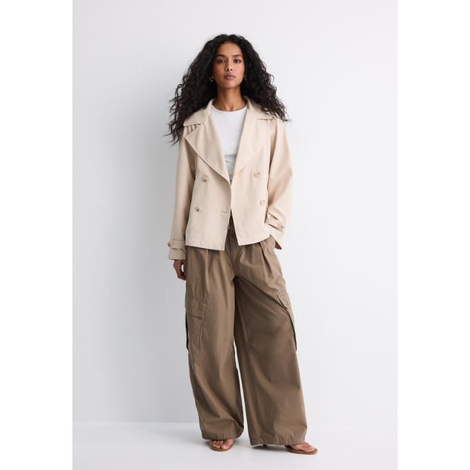 Stradivarius Korte, soepele trenchcoat met ceintuur  Steen S