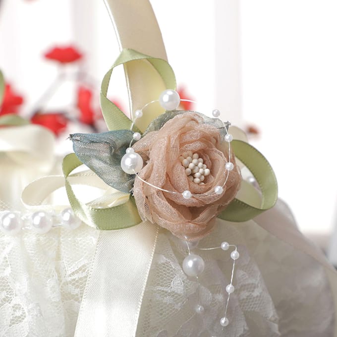 Trouwmand Kant Simulatie Bloemen Handgedragen Bloemenmand Decoratieve Bloemenmeisjesmand voor beige