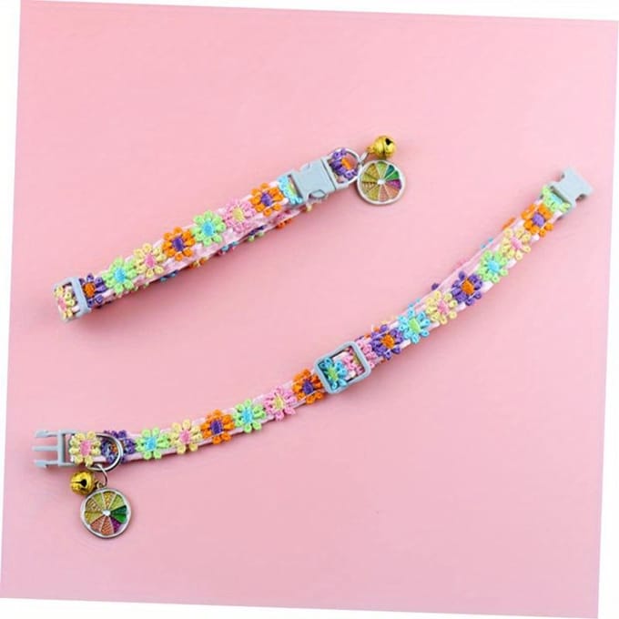 Collier Chat Fleur Arc-en-ciel Mode avec Clochette Collier Chaton Chiot Boucle Réglable Dentelle Colorée Collier Chaton Accessoires Chien beige