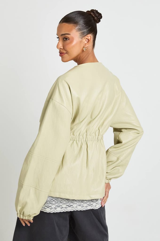 boohoo Dames Kunstleren Jas Met Getailleerde Taille En Utility Zakken | Sage | Maat: 12