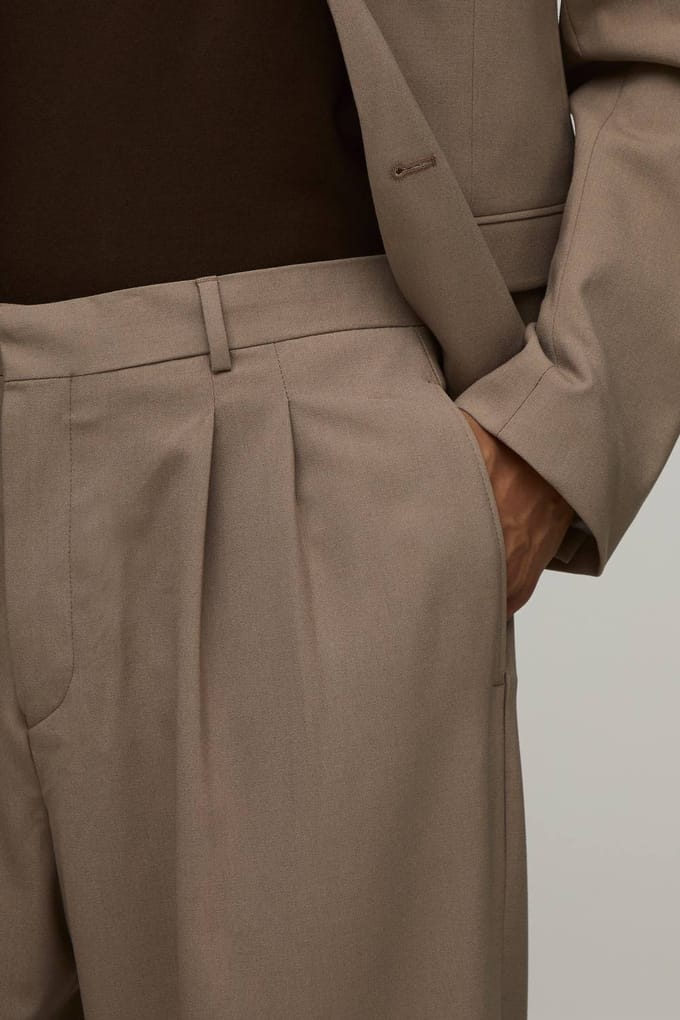 Pantalon De Costume Large À Plis Sur Le Devant Coupe Ajustée | Taupe | Size 30