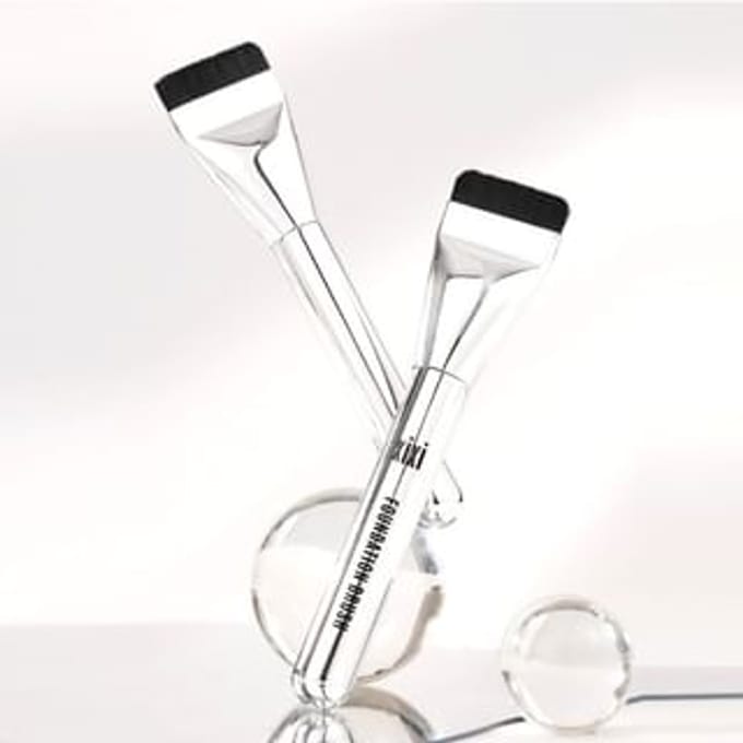xixi - Flat Head Foundation Brush #Foundation Brush