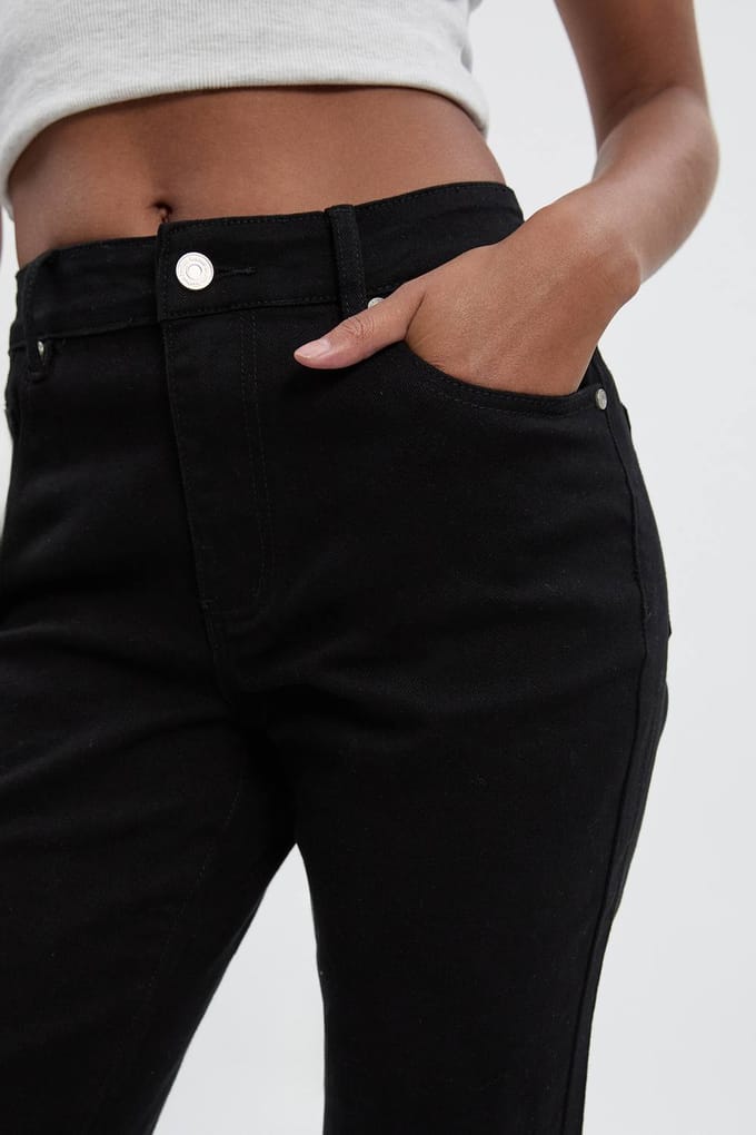 boohoo Dames De Lange Lage Taille Bootcut Jeans | Black | Maat: 16/34L