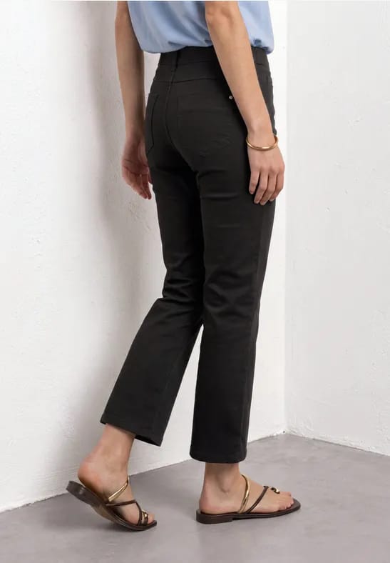 3/4 broek met flared pijpen in casual pasvorm