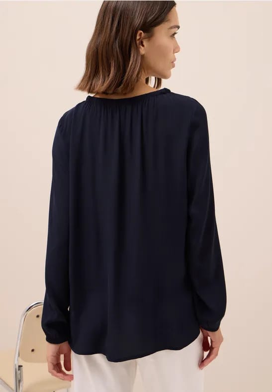 Crepe blouse