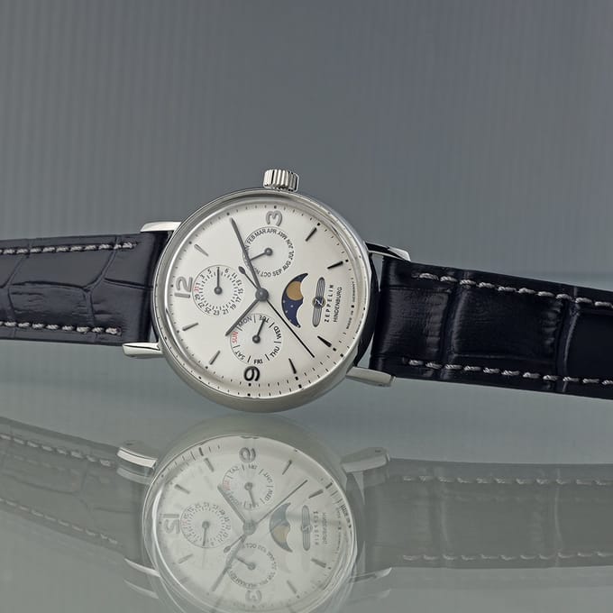 Zeppelin LZ 129 Hindenburg 8075-5 LZ 129 Hindenburg Mondphase Horloge