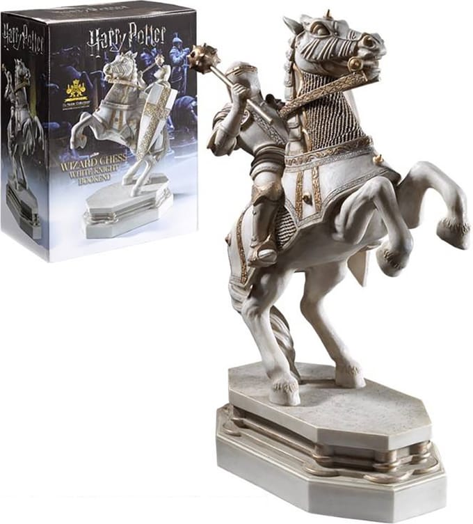 Noble Collection Harry Potter - Wizard Chess Knight Bookend Wit