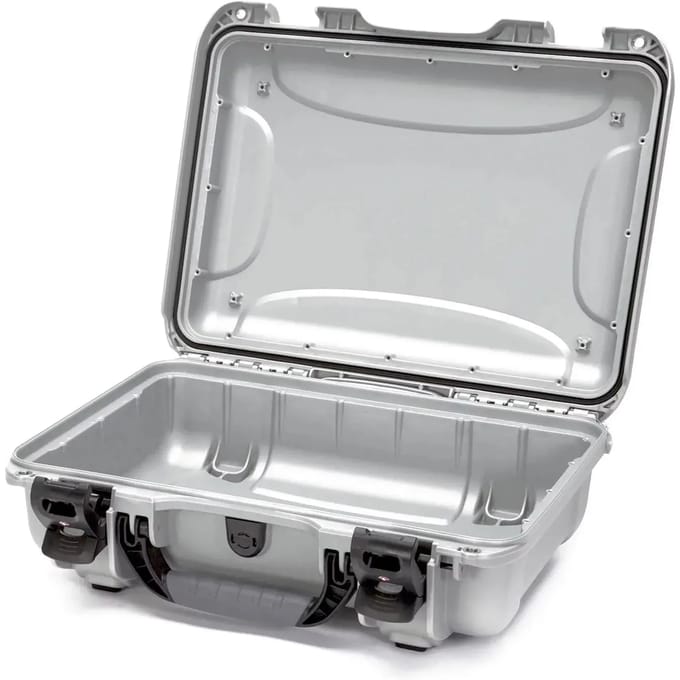 Cameratas Nanuk 923