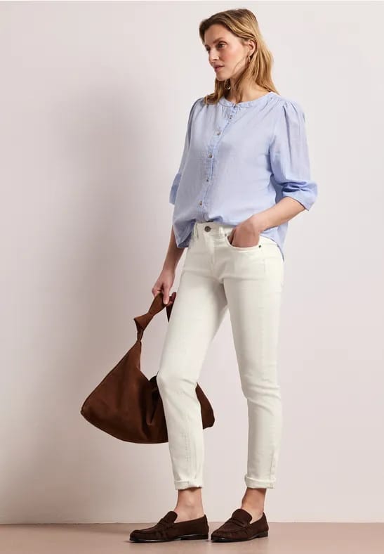 Mid Waist Slim Legs jeans in casual fit