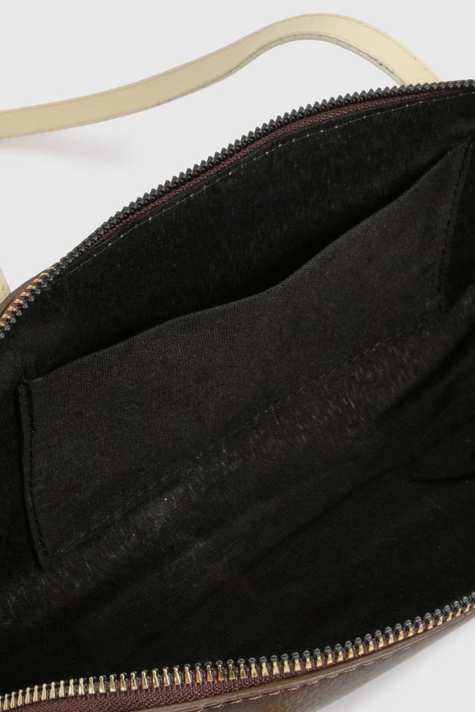 boohoo Dames Bowlingtas met contrasterende handgreep | Chocoladebruin