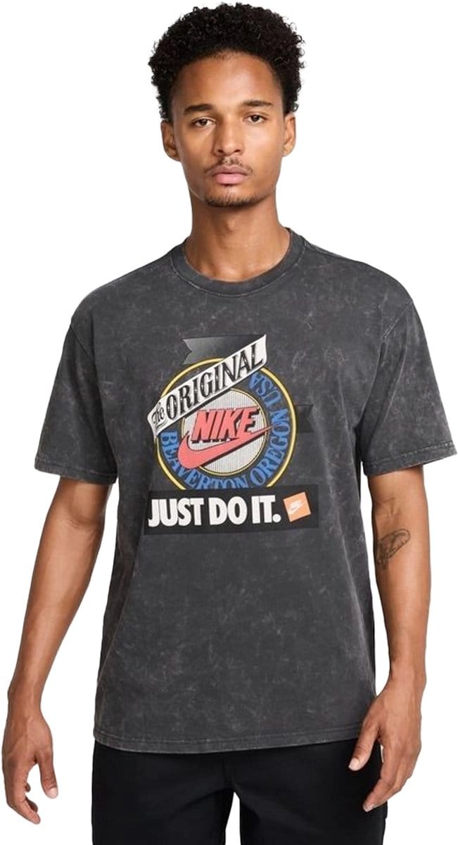 Nike sportswear m90 t-shirt in de kleur grijs.