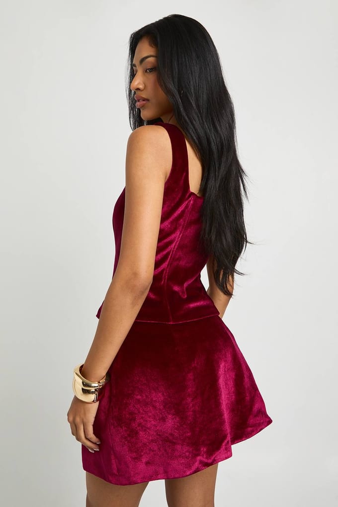 boohoo Dames Fluwelen A-lijn minirok | Burgundy | Maat: 8