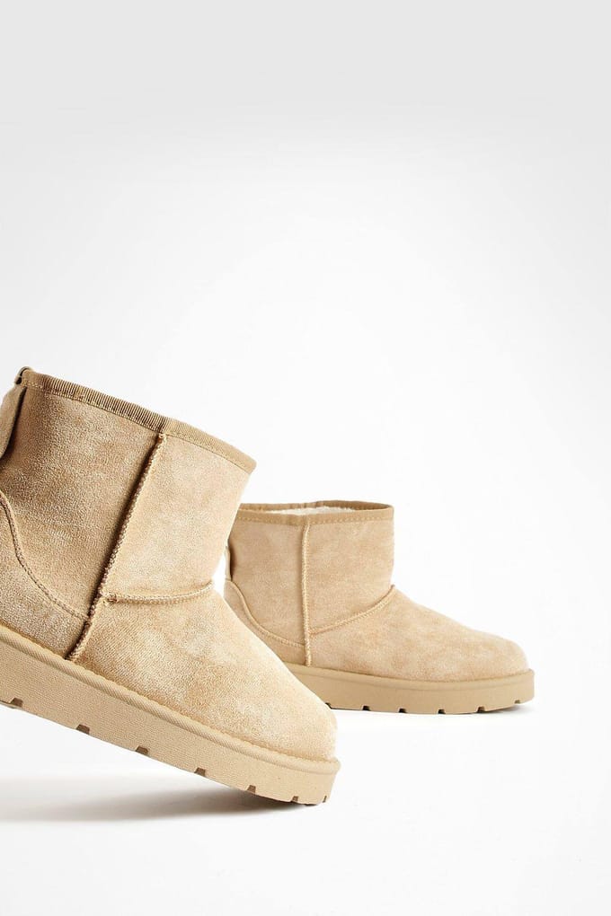 boohoo Dames Mini Cosy Boots | Zand | Maat: 37