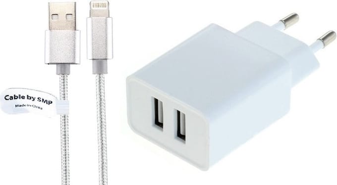 OneOne 2.4A lader met 2 poorten + 1,0m OneOne Lightning kabel. Universele oplader adapter past op Apple iPhone 12 Pro Max, iPhone 13, iPhone 13 Mini, iPhone 13 Pro, iPhone 13 Pro Max, iPhone 14, iPhone 14 Pro, iPhone 14 Pro Max