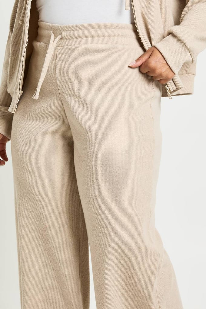 boohoo Dames Plus Gebreide Rib Jogger met Wijde Pijp | Steen | Maat: 48