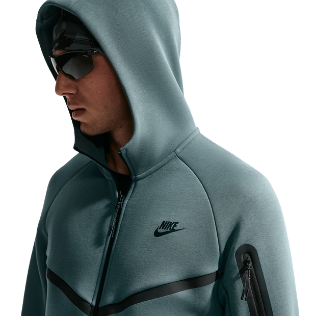 Nike tech fleece full-zip hoodie in de kleur groen.