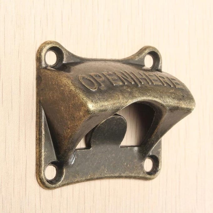 Flesopener voor aan de muur in vintage brons look