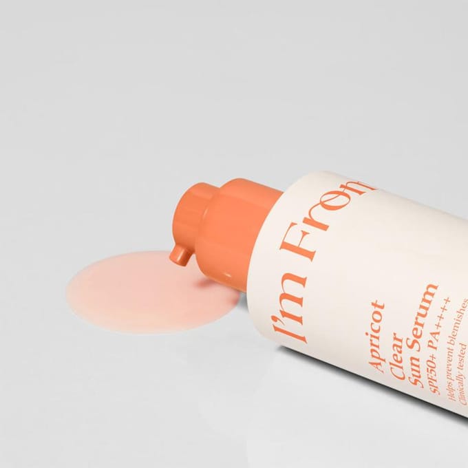 [Ik kom uit] Apricot Clear Sun Serum SPF 50+ PA++++ 50ml white